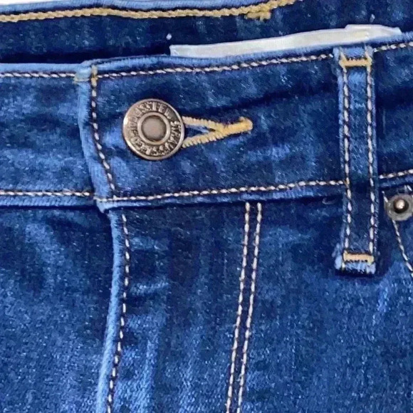 Women’s Dark Wash Levi’s Jeans Style 715 Size 30W 30L - Picture 4 of 8